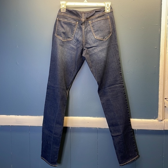 Skinny Jeans- Maternity- Size 4 - Picture 7 of 10